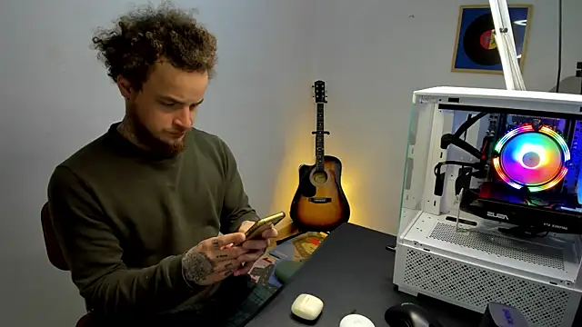 layneinchains online show from 12-22-25, 09:50