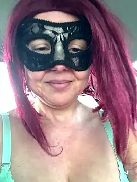 Snapshot of la_petite_prunette69 chatting on 02-08-25, 01:44 la petite prunette69 online show from 02-08-25, 01:44