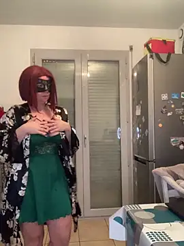 Snapshot of la_petite_prunette69 chatting on 03-21-25, 05:43 la petite prunette69 online show from 03-21-25, 05:43
