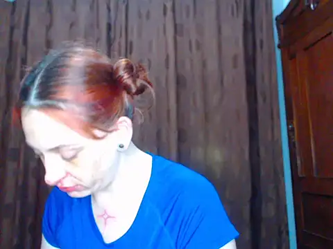 Snapshot of Redhead_incandy chatting on 07-25-26, 08:56 Redhead incandy online show from 07-25-26, 08:56