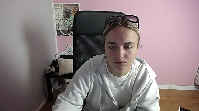 viktoria lovely online show from 07-21-26, 07:00
