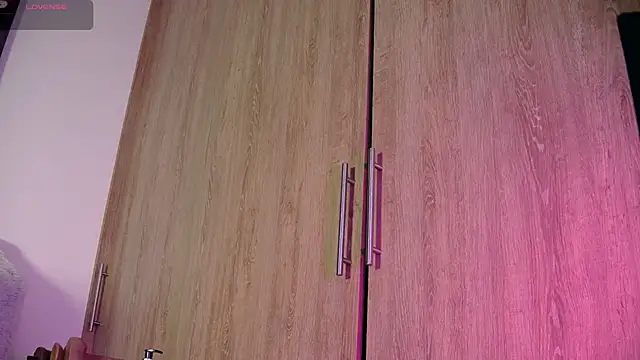 aidaadams online show from 11-04-25, 11:53