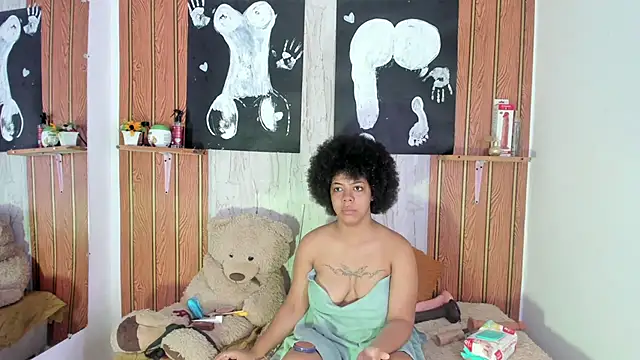 Alika01 online show from 11-22-25, 02:38