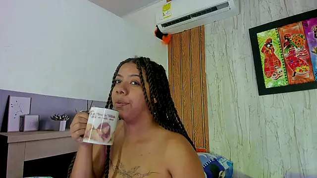 Alika01 online show from 04-28-26, 01:38