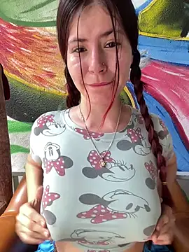 Hotnightsexxx online show from 06-17-26, 06:42