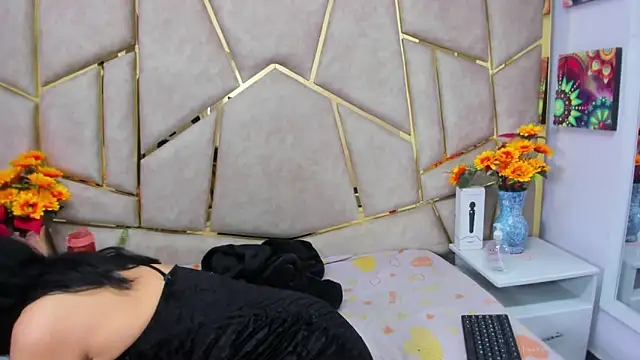 Snapshot of Kloe_Candy1 chatting on 12-16-25, 05:01 Kloe Candy1 online show from 12-16-25, 05:01