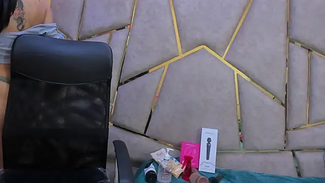 Kloe Candy1 online show from 06-11-26, 06:22