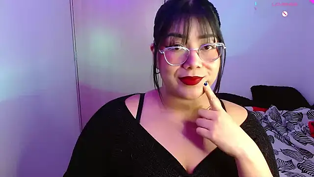 AlexaKimm online show from 09-16-25, 07:20