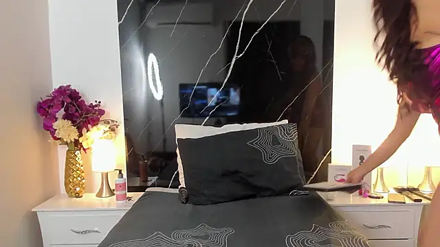 BellaaStarlix online show from 03-06-26, 08:05