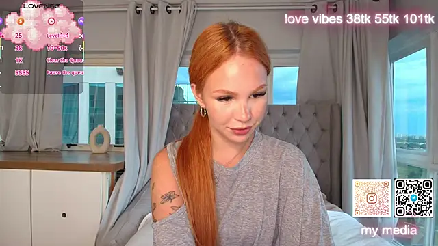 Snapshot of Tracy-Taylor chatting on 01-15-26, 08:45 Tracy-Taylor online show from 01-15-26, 08:45