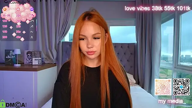 Snapshot of Tracy-Taylor chatting on 02-09-26, 07:18 Tracy-Taylor online show from 02-09-26, 07:18