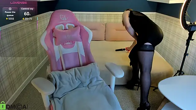 Jaqueline Richardson online show from 04-27-26, 09:51