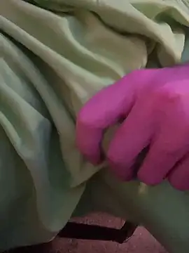 Snapshot of Helmut1971 chatting on 12-15-24, 11:31 Helmut1971 online show from 12-15-24, 11:31