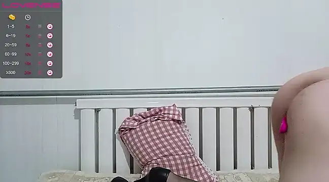 mimi-yangyang online show from 12-20-24, 05:08