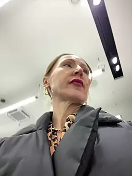 LauraDavis online show from 01-15-25, 04:32