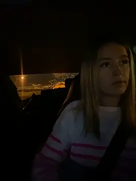 Snapshot of StasyWood chatting on 12-13-24, 01:48 StasyWood online show from 12-13-24, 01:48