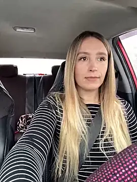 Snapshot of StasyWood chatting on 12-23-24, 01:08 StasyWood online show from 12-23-24, 01:08