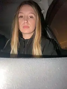 Snapshot of StasyWood chatting on 12-24-24, 01:49 StasyWood online show from 12-24-24, 01:49