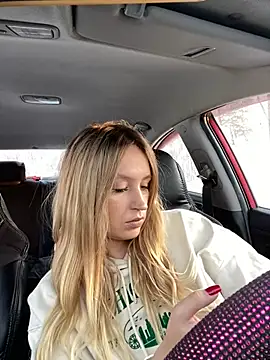 Snapshot of StasyWood chatting on 12-25-24, 04:12 StasyWood online show from 12-25-24, 04:12