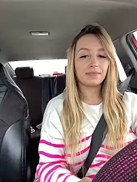 Snapshot of StasyWood chatting on 01-06-25, 04:26 StasyWood online show from 01-06-25, 04:26