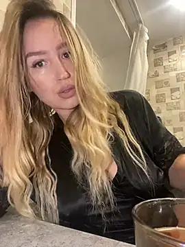 Snapshot of StasyWood chatting on 01-14-25, 01:26 StasyWood online show from 01-14-25, 01:26