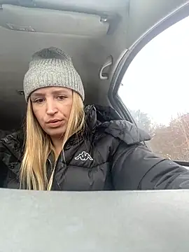 Snapshot of StasyWood chatting on 01-28-25, 02:11 StasyWood online show from 01-28-25, 02:11