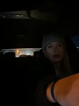 Snapshot of StasyWood chatting on 02-05-25, 01:15 StasyWood online show from 02-05-25, 01:15