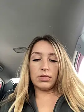 Snapshot of StasyWood chatting on 02-13-25, 04:00 StasyWood online show from 02-13-25, 04:00