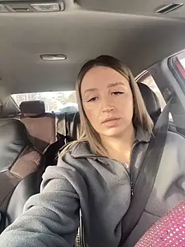 Snapshot of StasyWood chatting on 02-16-25, 01:03 StasyWood online show from 02-16-25, 01:03