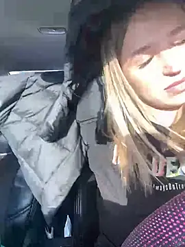 Snapshot of StasyWood chatting on 02-19-25, 04:12 StasyWood online show from 02-19-25, 04:12