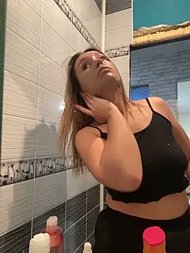 Snapshot of StasyWood chatting on 02-27-25, 01:38 StasyWood online show from 02-27-25, 01:38