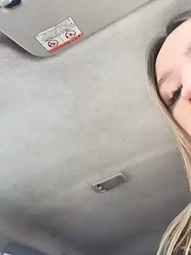 Snapshot of StasyWood chatting on 03-05-25, 04:45 StasyWood online show from 03-05-25, 04:45