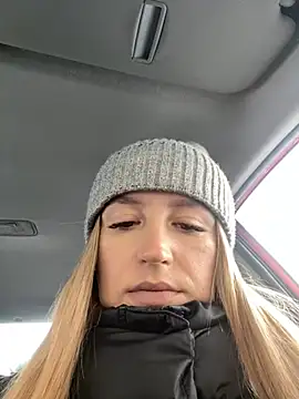 Snapshot of StasyWood chatting on 03-13-25, 01:10 StasyWood online show from 03-13-25, 01:10