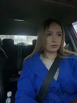 Snapshot of StasyWood chatting on 03-18-25, 01:00 StasyWood online show from 03-18-25, 01:00