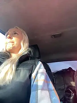 Snapshot of StasyWood chatting on 03-20-25, 01:57 StasyWood online show from 03-20-25, 01:57