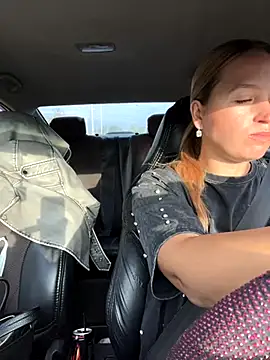 Snapshot of StasyWood chatting on 09-11-25, 01:17 StasyWood online show from 09-11-25, 01:17