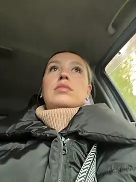 Snapshot of StasyWood chatting on 09-25-25, 01:20 StasyWood online show from 09-25-25, 01:20