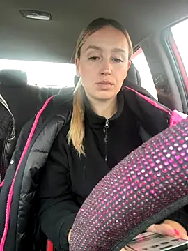 Snapshot of StasyWood chatting on 10-09-25, 01:14 StasyWood online show from 10-09-25, 01:14