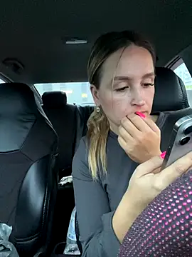 Snapshot of StasyWood chatting on 10-21-25, 01:06 StasyWood online show from 10-21-25, 01:06