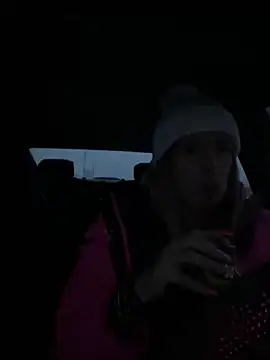 Snapshot of StasyWood chatting on 11-04-25, 01:05 StasyWood online show from 11-04-25, 01:05