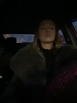 Snapshot of StasyWood chatting on 11-05-25, 01:05 StasyWood online show from 11-05-25, 01:05