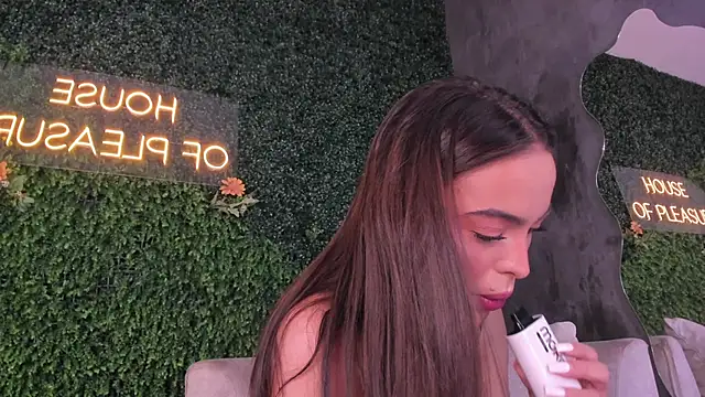 Abby-me online show from 03-22-25, 12:04