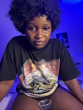 Snapshot of t-Booty_risky_ chatting on 12-13-24, 02:21 t-Booty risky  online show from 12-13-24, 02:21