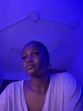 Snapshot of t-Booty_risky_ chatting on 01-14-25, 02:00 t-Booty risky  online show from 01-14-25, 02:00