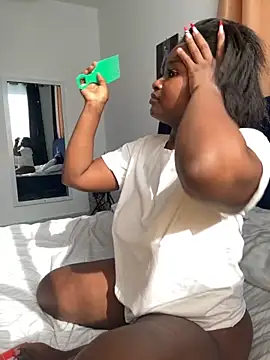 Snapshot of t-Booty_risky_ chatting on 09-14-25, 12:59 t-Booty risky  online show from 09-14-25, 12:59