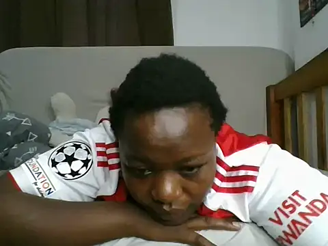 Horny wifey254 online show from 11-27-25, 09:00