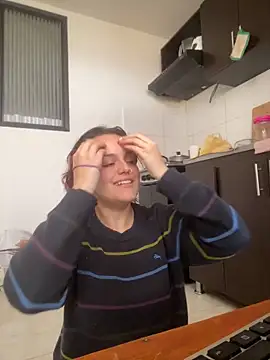 Scarletleon77 online show from 04-29-26, 08:15