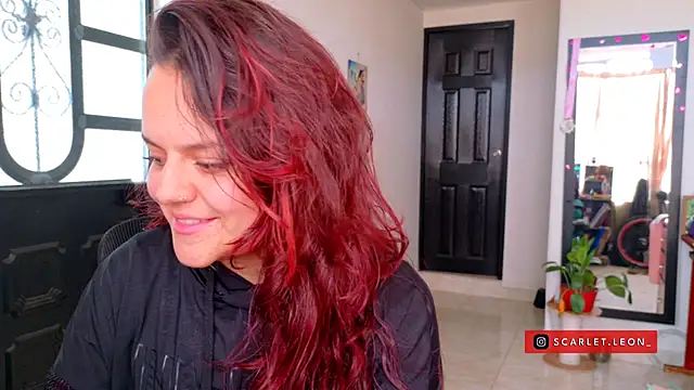 Scarletleon77 online show from 08-03-26, 06:11