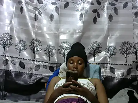 Snapshot of Sweet_kelsiey chatting on 01-19-25, 07:58 Sweet kelsiey online show from 01-19-25, 07:58