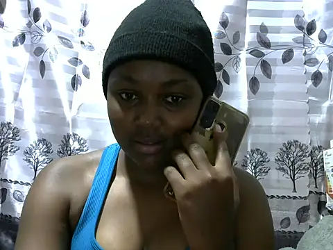 Snapshot of Sweet_kelsiey chatting on 01-23-25, 12:09 Sweet kelsiey online show from 01-23-25, 12:09